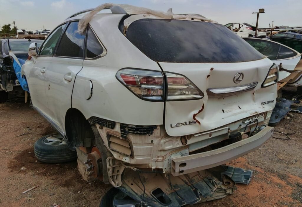 تشليح سياراة لكزز في الدمام